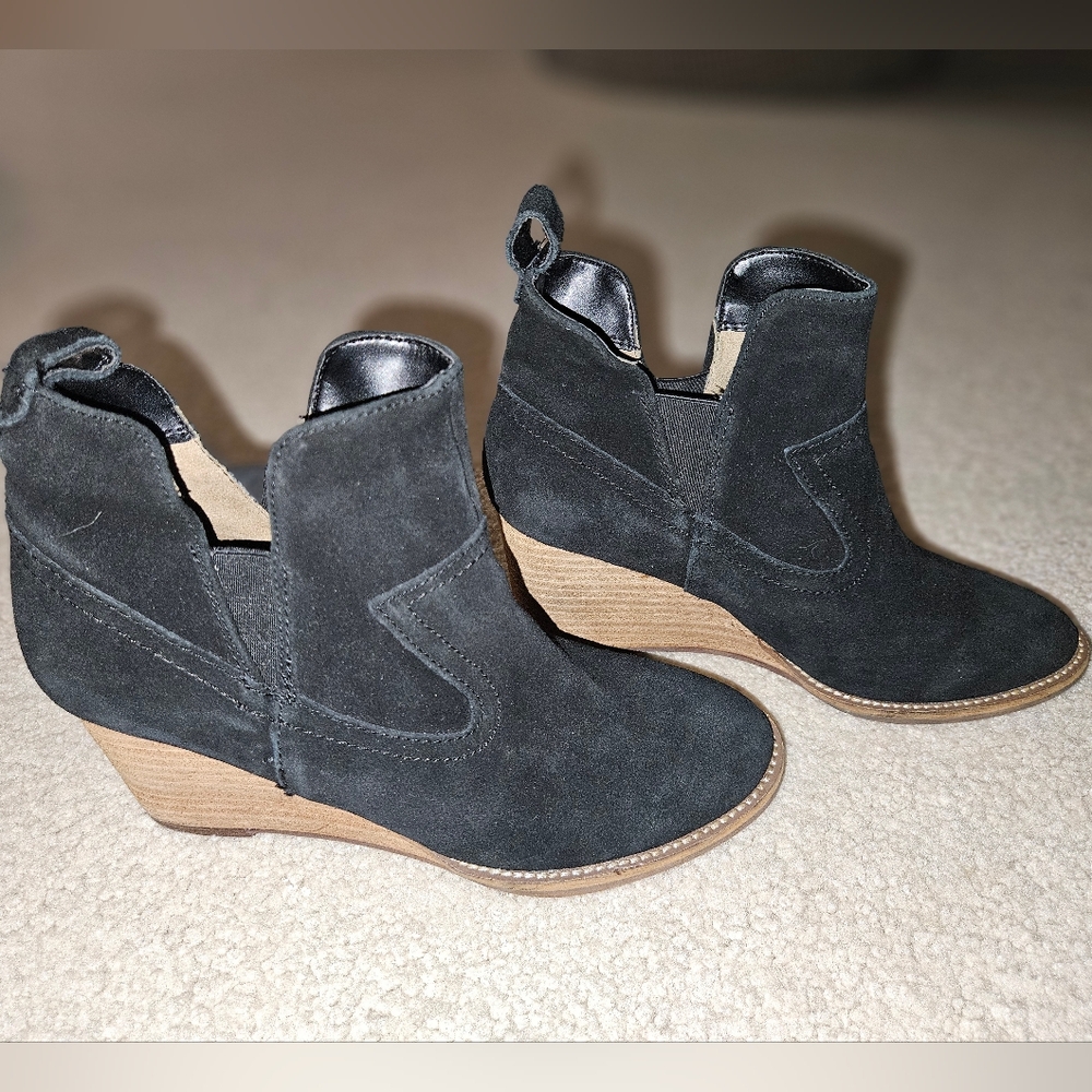 Blondo Irving Wedge Heel Bootie Boots Shoe Black Suede Waterproof Women’s 7.5